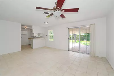 7122 Tanager Street, Houston, TX 77074 - Photo 11