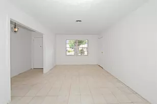 7122 Tanager St, Houston, TX 77074 - Photo 9