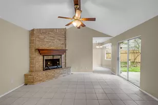 25 N Deerfoot Cir, Spring, TX 77380 - Photo 9
