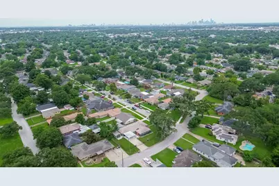 7758 Hereford Street, Houston, TX 77087 - Photo 49