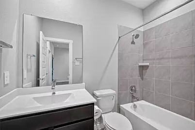 13126 Lago Acero Lane, Texas City, TX 77568 - Photo 5
