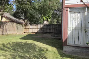 12122 Kemerton Dr, Houston, TX 77099 - Photo 17
