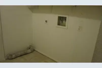 12122 Kemerton Drive, Houston, TX 77099 - Photo 11