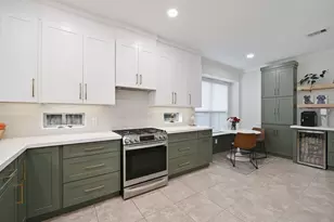 13847 Slate Mountain Ln, Houston, TX 77044 - Photo 11