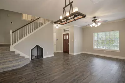 3215 Shady Maple Court, Houston, TX 77339 - Photo 7