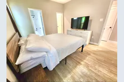 4506 Phlox Street #B, Houston, TX 77051 - Photo 11