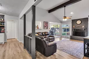 15102 Rolling Oaks Dr, Houston, TX 77070 - Photo 5