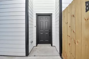 4407 Mallow St, Houston, TX 77051 - Photo 3