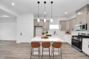 4407 Mallow St, Houston, TX 77051 - Photo 7
