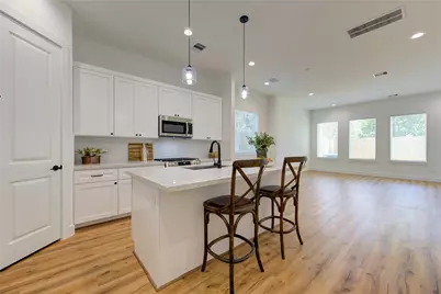 2708 Noble Street, Houston, TX 77026 - Photo 3