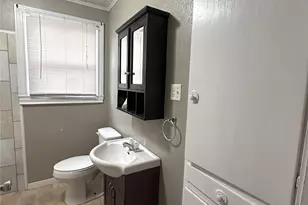 502 E Church St, El Campo, TX 77437 - Photo 9