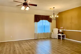 3815 Beacons View Ln, Friendswood, TX 77546 - Photo 5