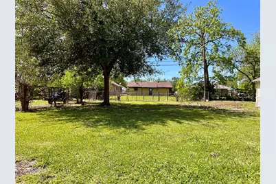 821 W 15th Street, Port Arthur, TX 77640 - Photo 3