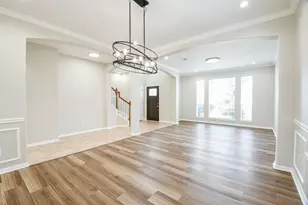 815 Robins Way, Stafford, TX 77477 - Photo 7
