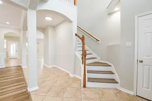 815 Robins Way, Stafford, TX 77477 - Photo 5