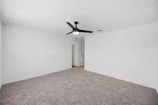 2615 McHenry Lndg Ln, Houston, TX 77051 - Photo 9