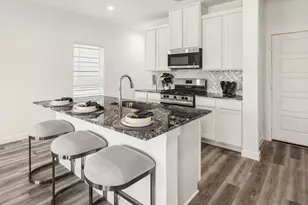 2615 McHenry Lndg Ln, Houston, TX 77051 - Photo 9