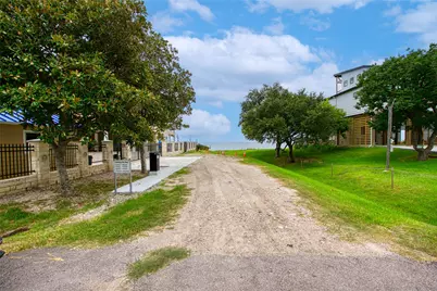 118 4th Street, Dickinson, TX 77539 - Photo 15