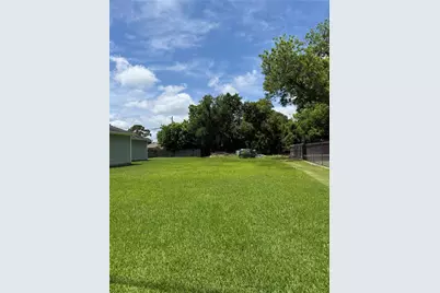 105 S Fulton Street, Texas City, TX 77591 - Photo 1
