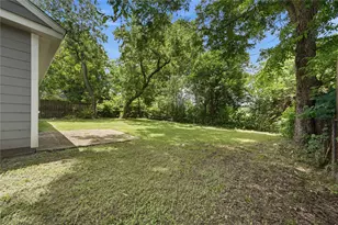 8826 Delilah St, Houston, TX 77033 - Photo 23