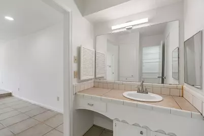 6615 Vera Jean Drive, Houston, TX 77088 - Photo 19