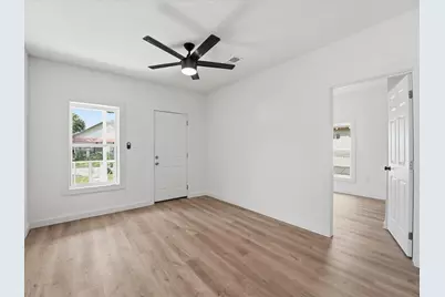 7128 Avenue K, Houston, TX 77011 - Photo 3