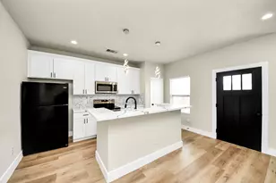 5211 Amy St, Houston, TX 77028 - Photo 5