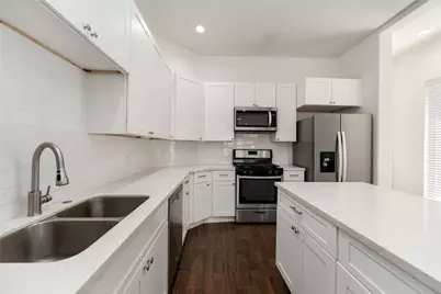 7902 Parnell Street #B, Houston, TX 77051 - Photo 9