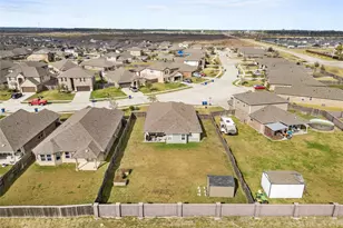 9913 Hermann Trace, Texas City, TX 77591 - Photo 33