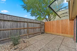 11515 Burdine St, Houston, TX 77035 - Photo 5