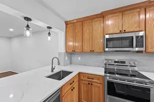 11515 Burdine St, Houston, TX 77035 - Photo 11