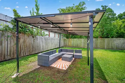 1206 Riggs Road, Houston, TX 77022 - Photo 47