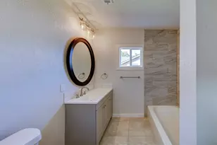 210 S Magnolia St, Highlands, TX 77562 - Photo 15