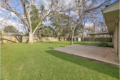 416 Southern Oaks Drive, Lake Jackson, TX 77566 - Photo 37