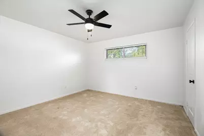 416 Southern Oaks Drive, Lake Jackson, TX 77566 - Photo 19
