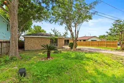 3808 Corto Street, Houston, TX 77016 - Photo 3