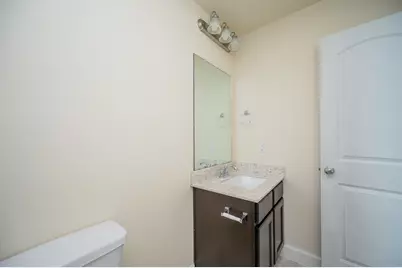 10716 Addicks Oaks Place, Houston, TX 77043 - Photo 31