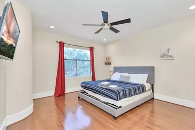 707 Saint Charles Street, Houston, TX 77003 - Photo 27