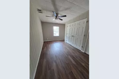 122 S Willow Street, Texas City, TX 77591 - Photo 15