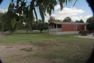 269 Co Rd 1008, Wolfe City, TX 75496 - Photo 5