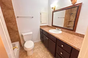 8110 Albacore Dr, Houston, TX 77074 - Photo 17