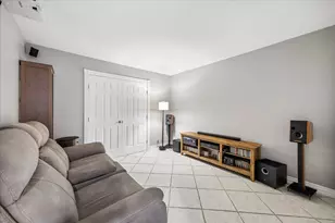 11521 Riverview Dr, Houston, TX 77077 - Photo 17