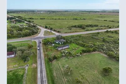 25 County Road 242, Matagorda, TX 77457 - Photo 11