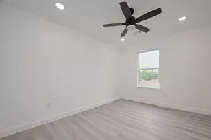 4516 Galesburg St, Houston, TX 77051 - Photo 19