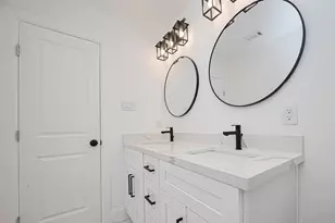 4516 Galesburg St, Houston, TX 77051 - Photo 25