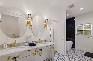 1518 31st St, Galveston, TX 77550 - Photo 29