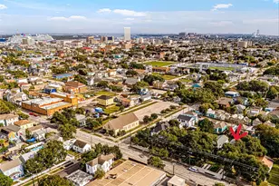 1518 31st St, Galveston, TX 77550 - Photo 45