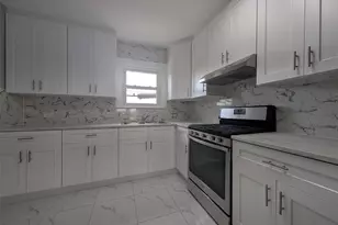 1112 Ave M 1/2, Galveston, TX 77550 - Photo 5