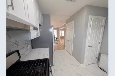 1112 Avenue M 1/2 #1, Galveston, TX 77550 - Photo 7