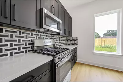 9007 Noel Street #B, Houston, TX 77033 - Photo 9
